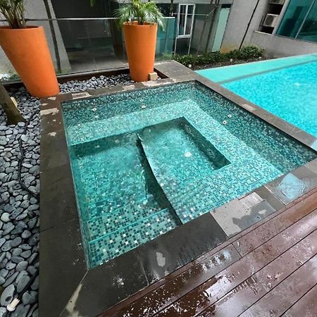 Signature Apartment At Mercu Summer Suites Klcc Kuala Lumpur Exterior photo