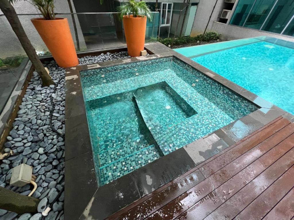 Signature Apartment At Mercu Summer Suites Klcc Kuala Lumpur Exterior photo